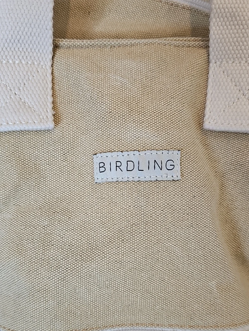 Birdling reposhing this